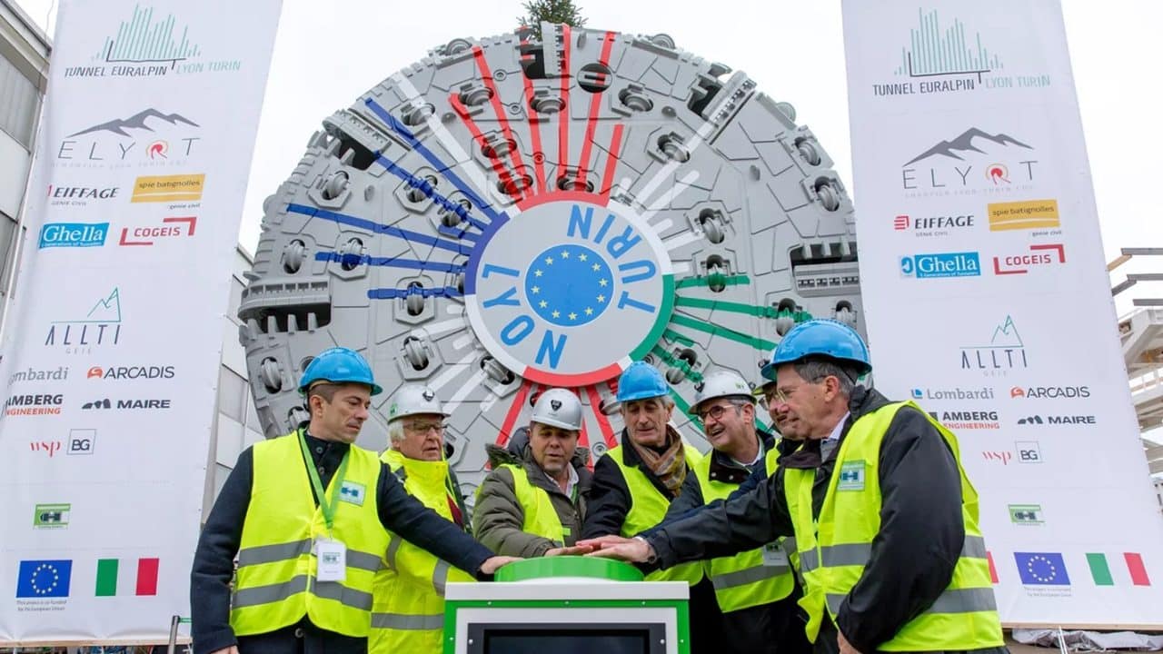 Tunnel Brings France and Italy Closer Together